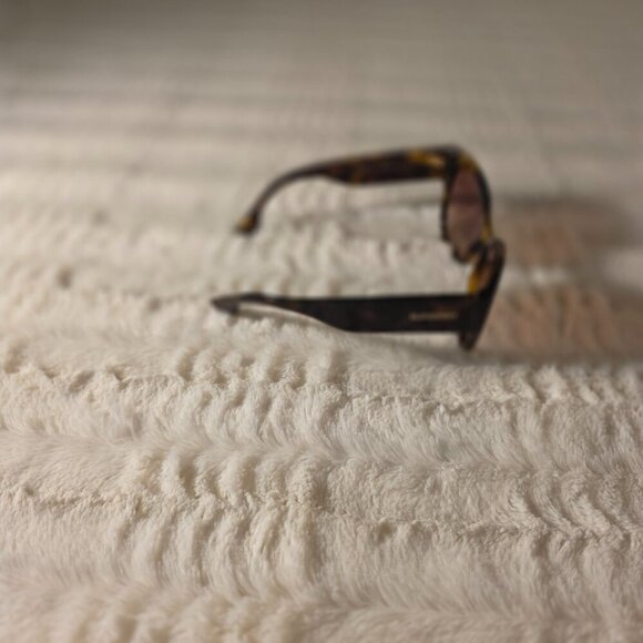 Sunglasses - Picture 7 of 12